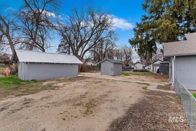 103 N Dewey Ave, Middleton, ID 83644