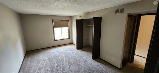 15804 86th Avenue 128, Orland Park, IL 60462