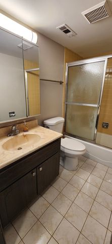 15804 86th Avenue 128, Orland Park, IL 60462