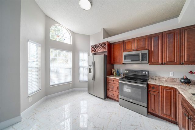 10201 VISTA COVE LANE, Orlando, FL 32825