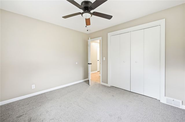 2894 Shadylane Dr, Neshannock Twp, PA 16105