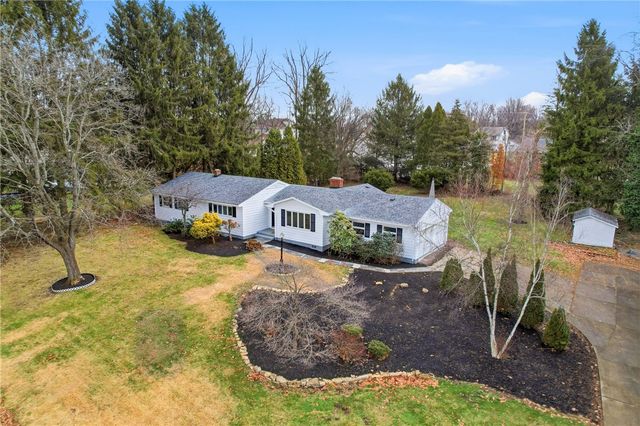 2894 Shadylane Dr, Neshannock Twp, PA 16105