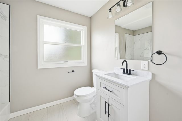 2894 Shadylane Dr, Neshannock Twp, PA 16105
