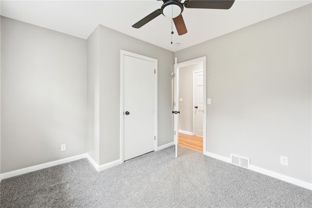 2894 Shadylane Dr, Neshannock Twp, PA 16105