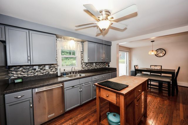6 Concord Avenue, Derry, NH 03038
