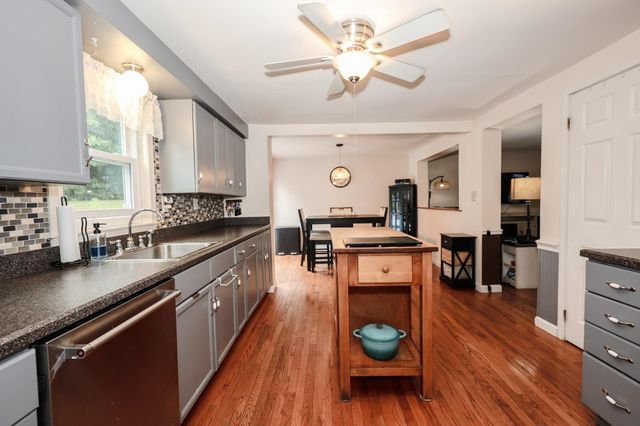 6 Concord Avenue, Derry, NH 03038