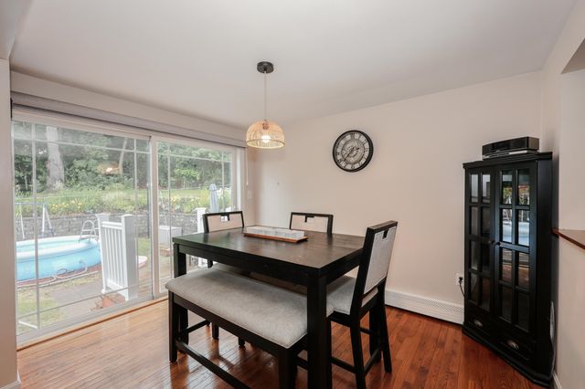 6 Concord Avenue, Derry, NH 03038