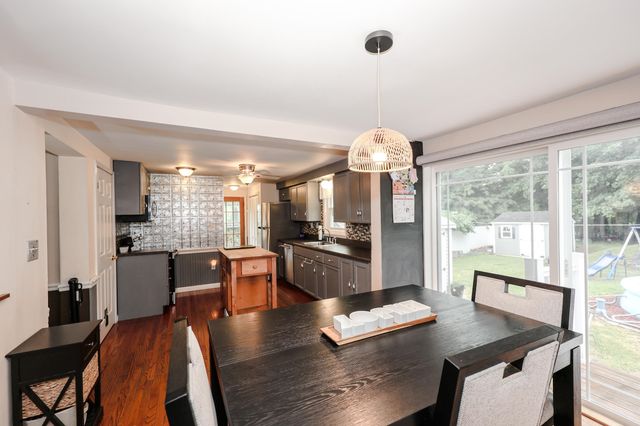 6 Concord Avenue, Derry, NH 03038