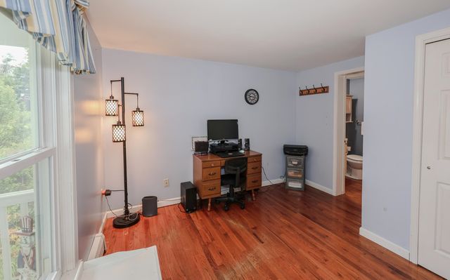 6 Concord Avenue, Derry, NH 03038
