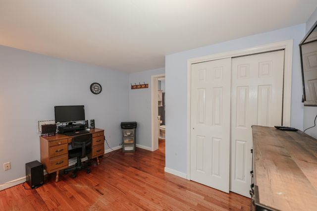 6 Concord Avenue, Derry, NH 03038