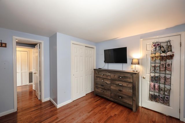 6 Concord Avenue, Derry, NH 03038