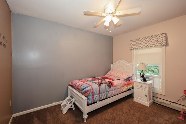 6 Concord Avenue, Derry, NH 03038