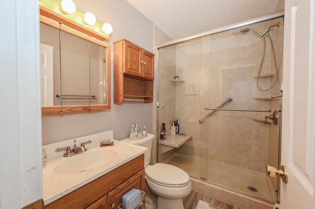 6 Concord Avenue, Derry, NH 03038