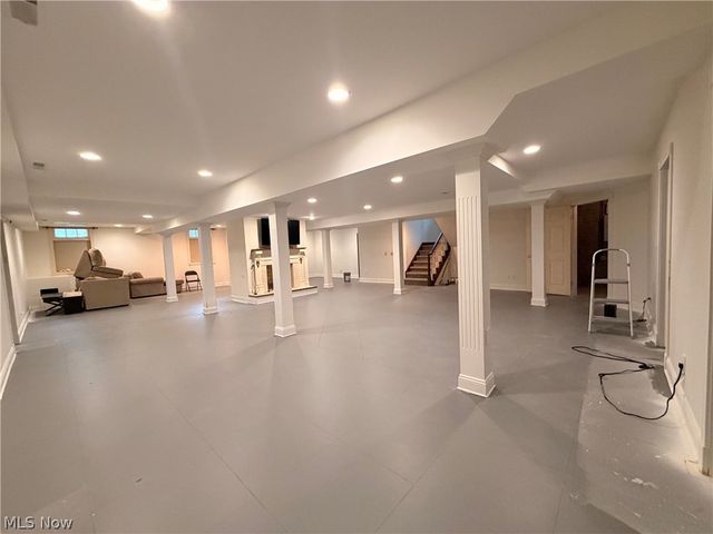 7629 Bucknell Circle NW, North Canton, OH 44720