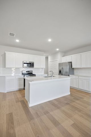 8340 Kingfisher Road, Aubrey, TX 76227