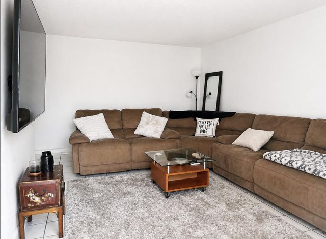 4209 S Olive Avenue, West Palm Beach, FL 33405