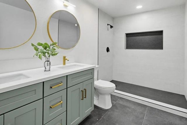 8402 Lockland Court, Spring Valley, CA 91977