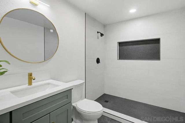 8402 Lockland Court, Spring Valley, CA 91977