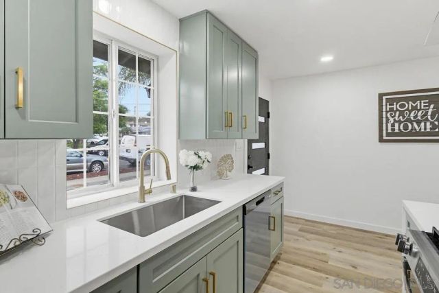 8402 Lockland Court, Spring Valley, CA 91977