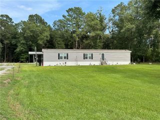158 RA MCGEE Road, Dry Prong, LA 71423