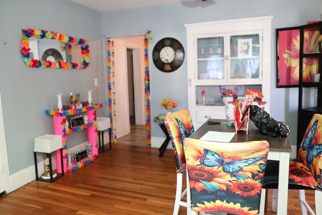 62-64 Whittier St, Springfield, MA 01108