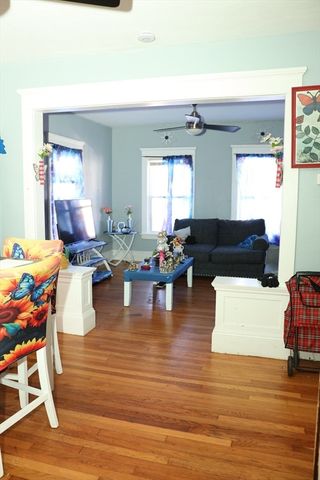 62-64 Whittier St, Springfield, MA 01108