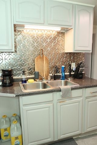 62-64 Whittier St, Springfield, MA 01108