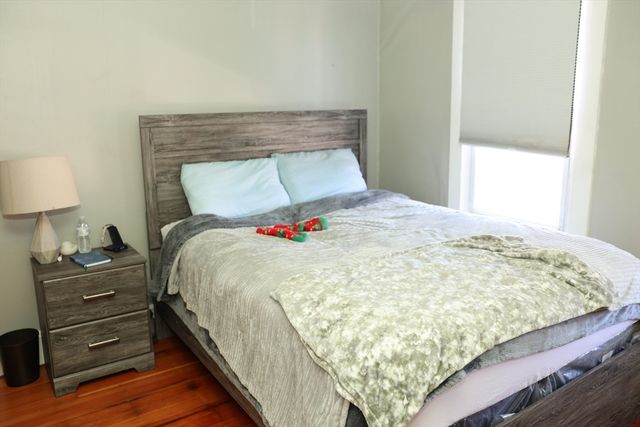 62-64 Whittier St, Springfield, MA 01108