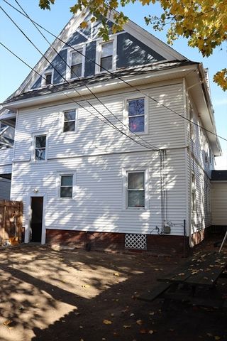 62-64 Whittier St, Springfield, MA 01108