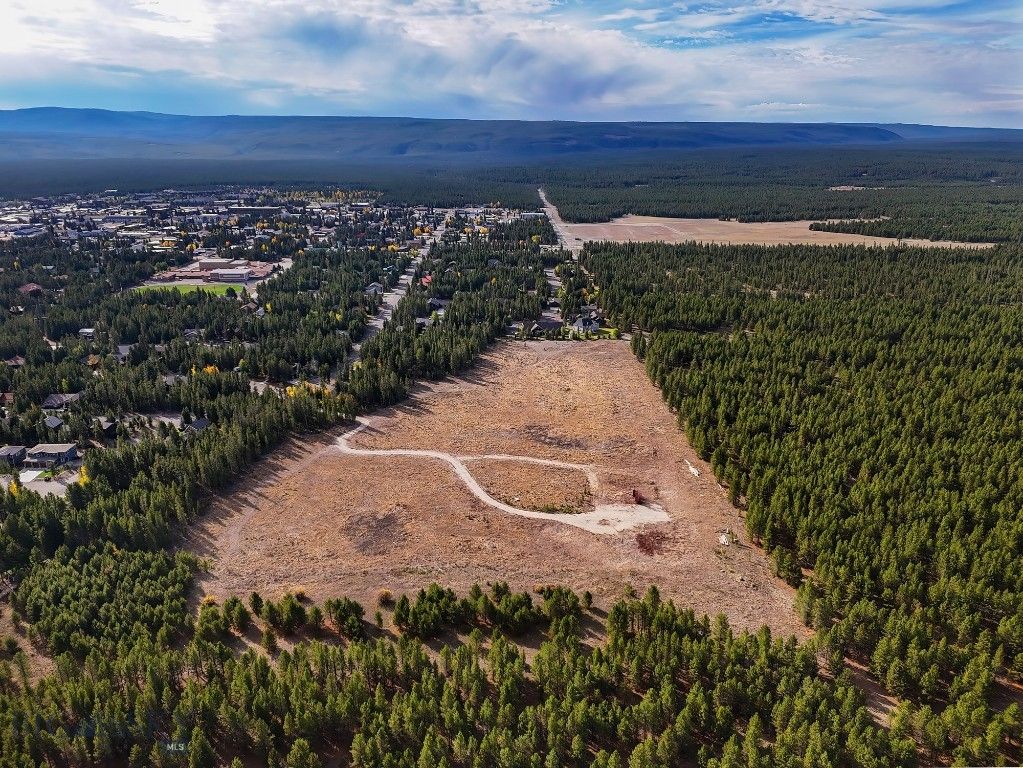 1111 Moonrise Way, West Yellowstone, MT 59758 photo 14