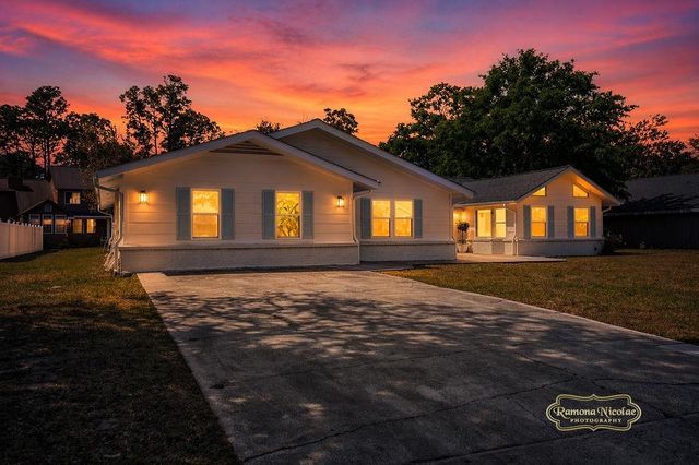 1769 Crooked Pine Dr., Surfside Beach, SC 29575