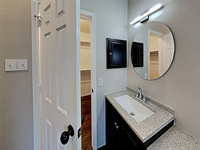 833 Weaver Street, Cedar Hill, TX 75104