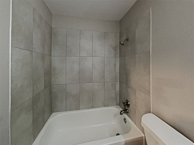 833 Weaver Street, Cedar Hill, TX 75104