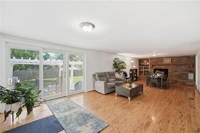 1001 N Walker Street, Olathe, KS 66061