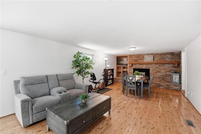 1001 N Walker Street, Olathe, KS 66061