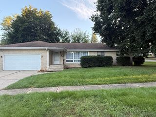 3303 Greenwood Avenue, Rockford, IL 61107