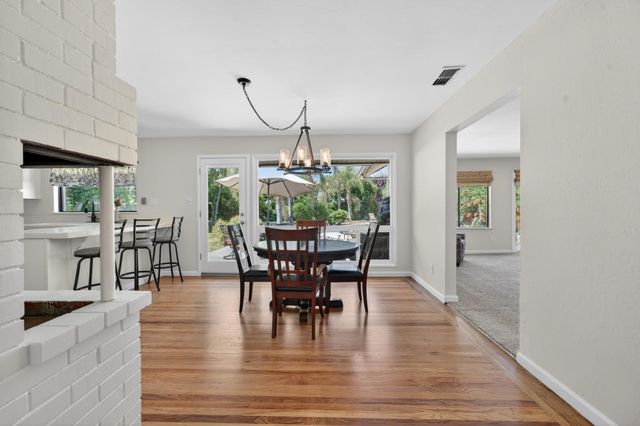 4516 Oxbow Dr, Sacramento, CA 95864