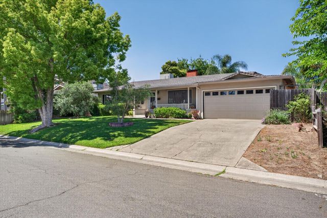 4516 Oxbow Dr, Sacramento, CA 95864