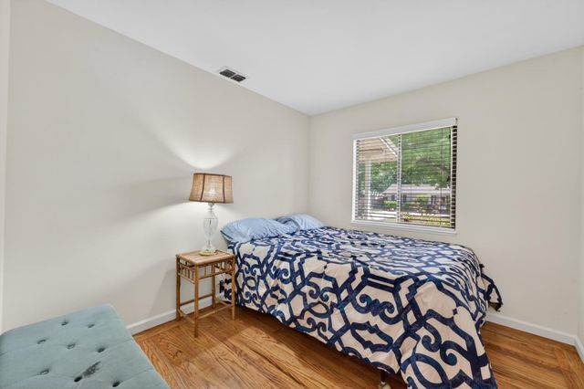 4516 Oxbow Dr, Sacramento, CA 95864