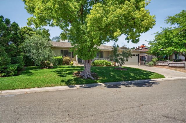 4516 Oxbow Dr, Sacramento, CA 95864