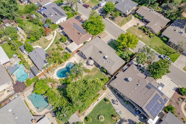 4516 Oxbow Dr, Sacramento, CA 95864