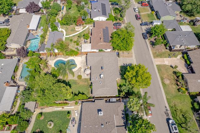 4516 Oxbow Dr, Sacramento, CA 95864