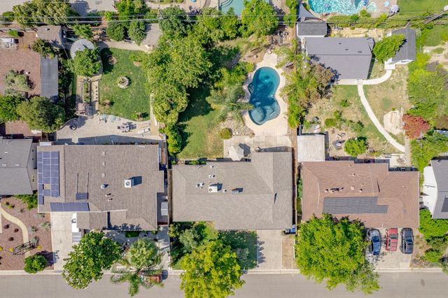 4516 Oxbow Dr, Sacramento, CA 95864