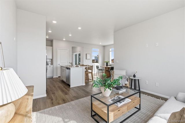 5422 N Denali Boulevard, Aurora, CO 80019