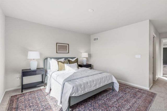 5422 N Denali Boulevard, Aurora, CO 80019
