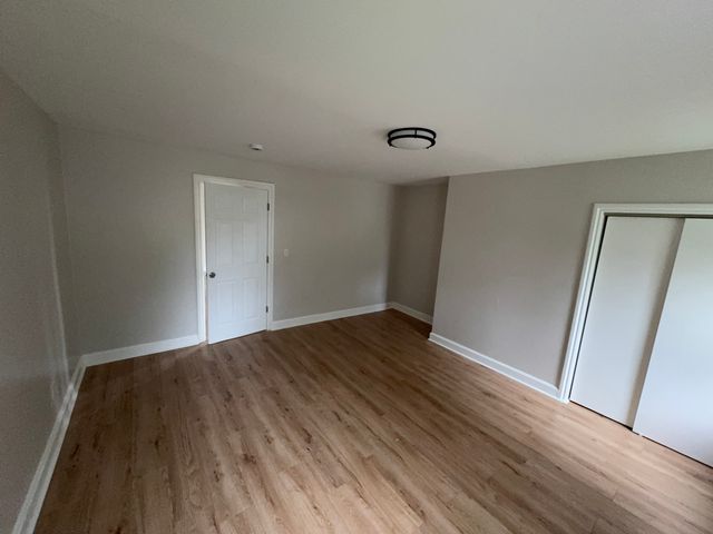 86 N 4th Street 3, Aurora, IL 60505
