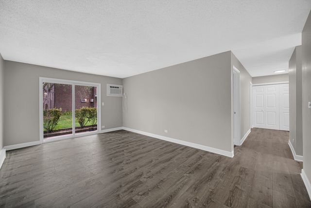 1133 Miller Lane 106, Buffalo Grove, IL 60089