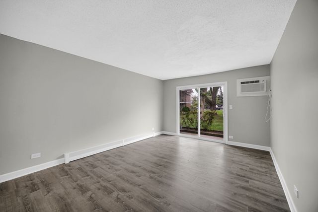 1133 Miller Lane 106, Buffalo Grove, IL 60089