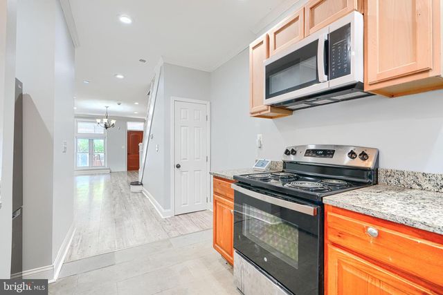 529 N CURLEY ST, Baltimore, MD 21205