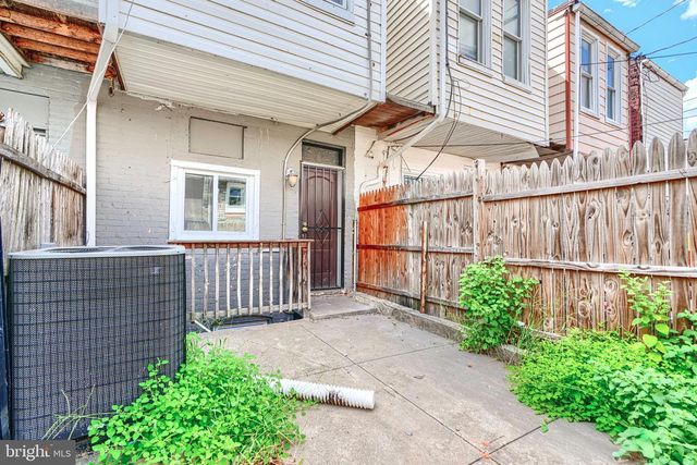 529 N CURLEY ST, Baltimore, MD 21205